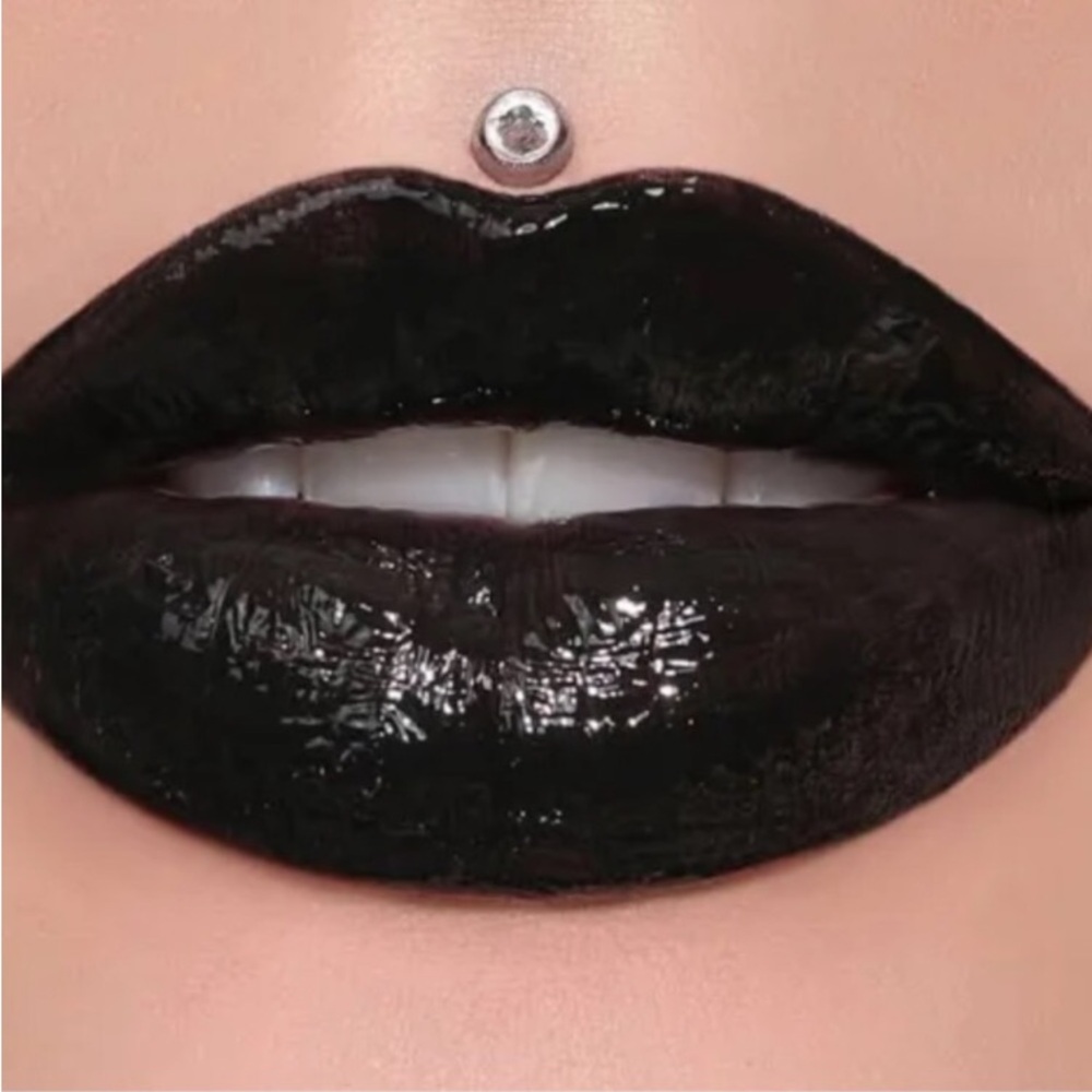 Jeffree Star Weirdo Supreme Gloss